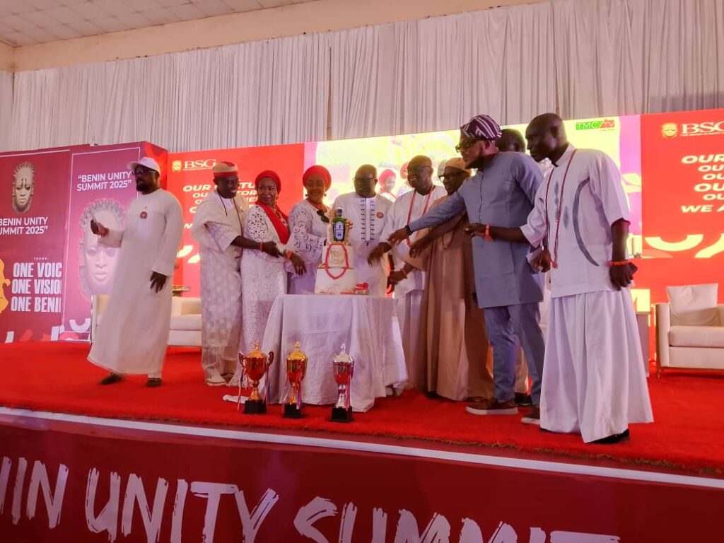 Stop casting aspersions on Oba of Benin in media