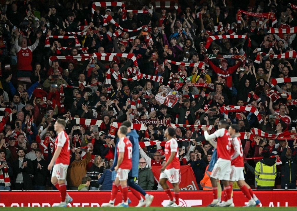 Arsenal edge Burnley to move within touching distance of EPL title